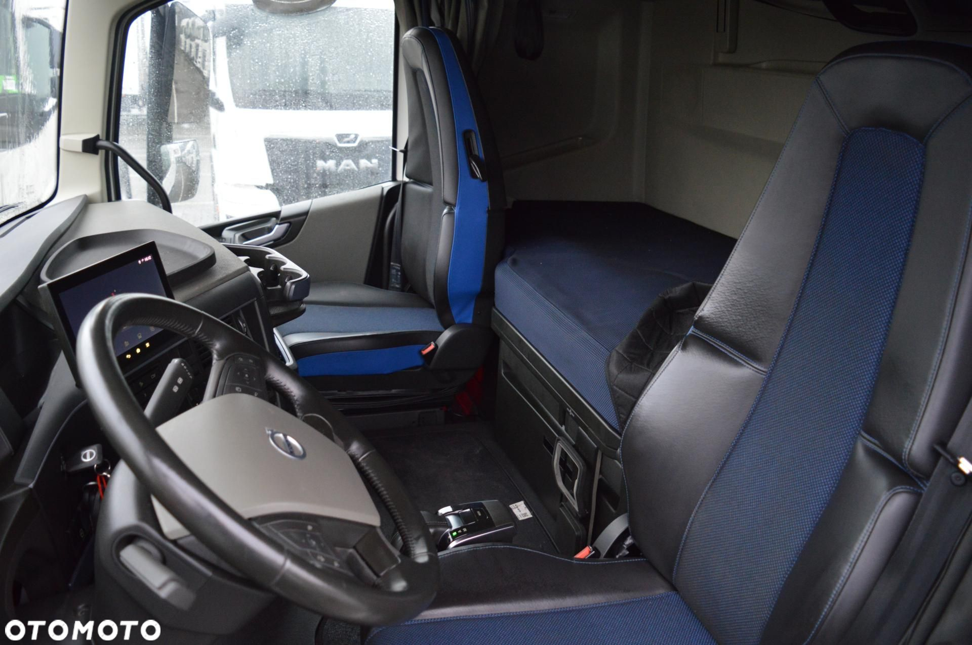 Volvo FH 460 Globetrotter XL i-Save I-ParkCool - 9