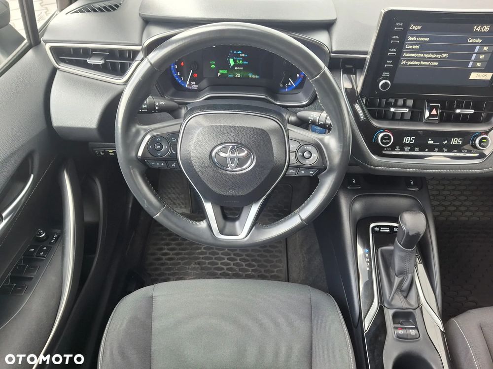 Toyota Corolla 1.8 Hybrid Executive - 18