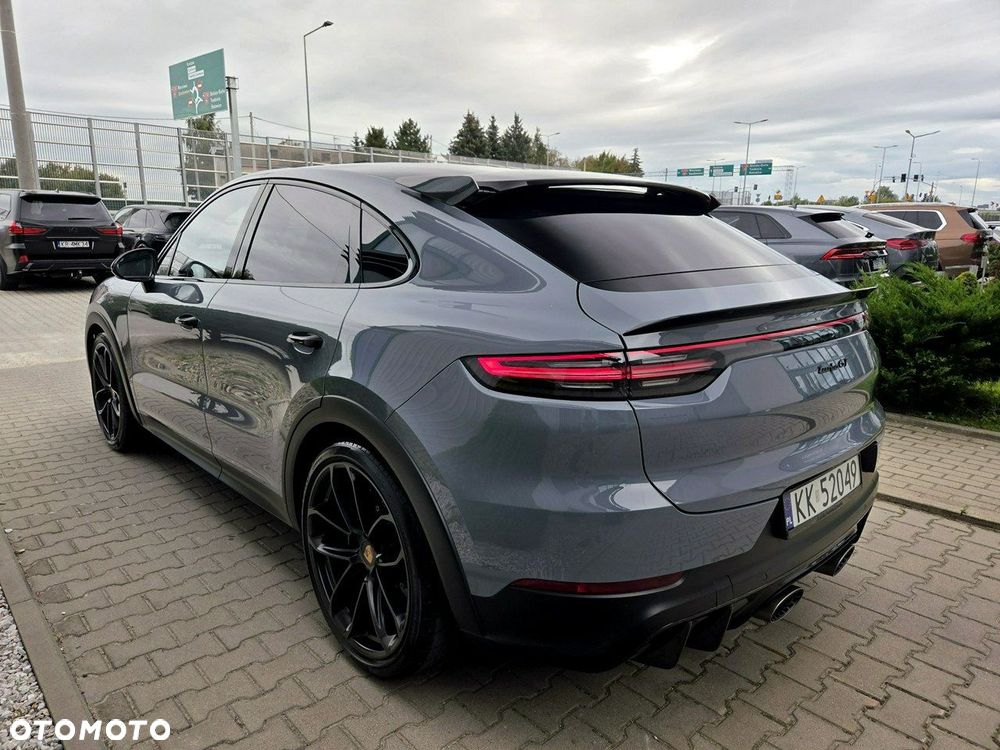 Porsche Cayenne - 8