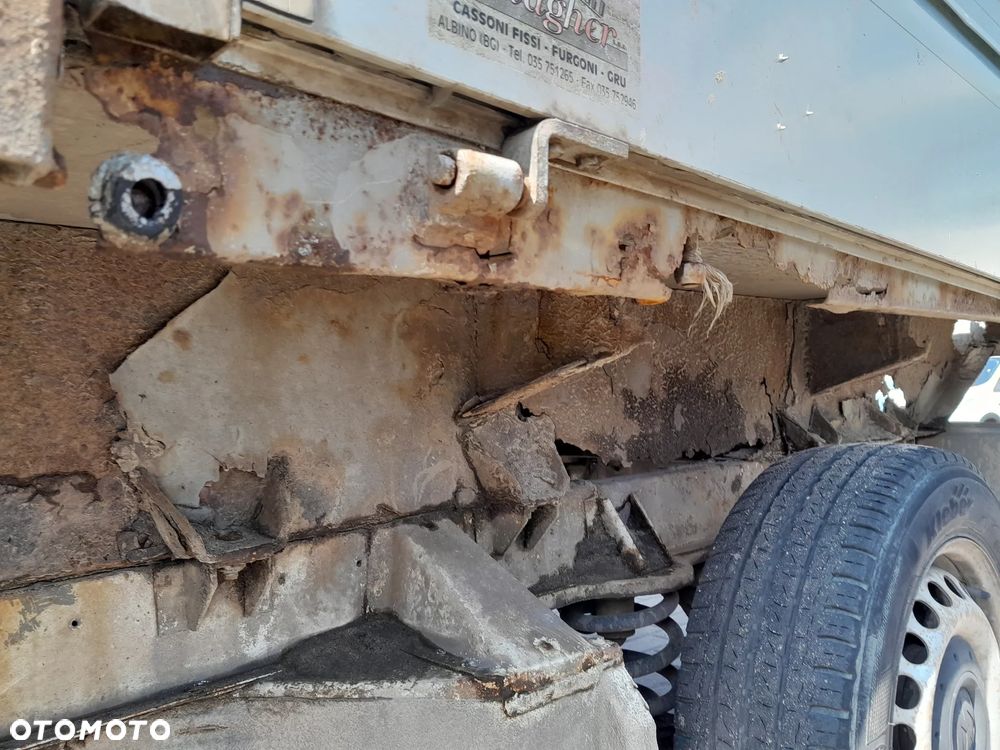 VW T5 DOKA PAKA TYLNA BURTY - 10