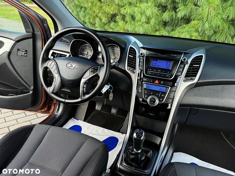 Hyundai i30 1.6 CRDi Comfort - 34