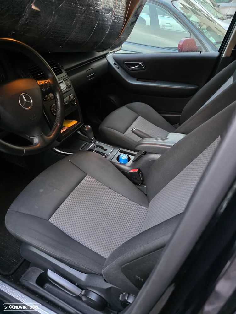 Mercedes-Benz A 150 Classic Automatic - 5