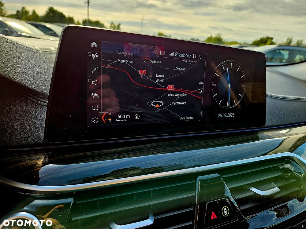 BMW Seria 5 520d Efficient Dynamics Luxury Line sport - 9