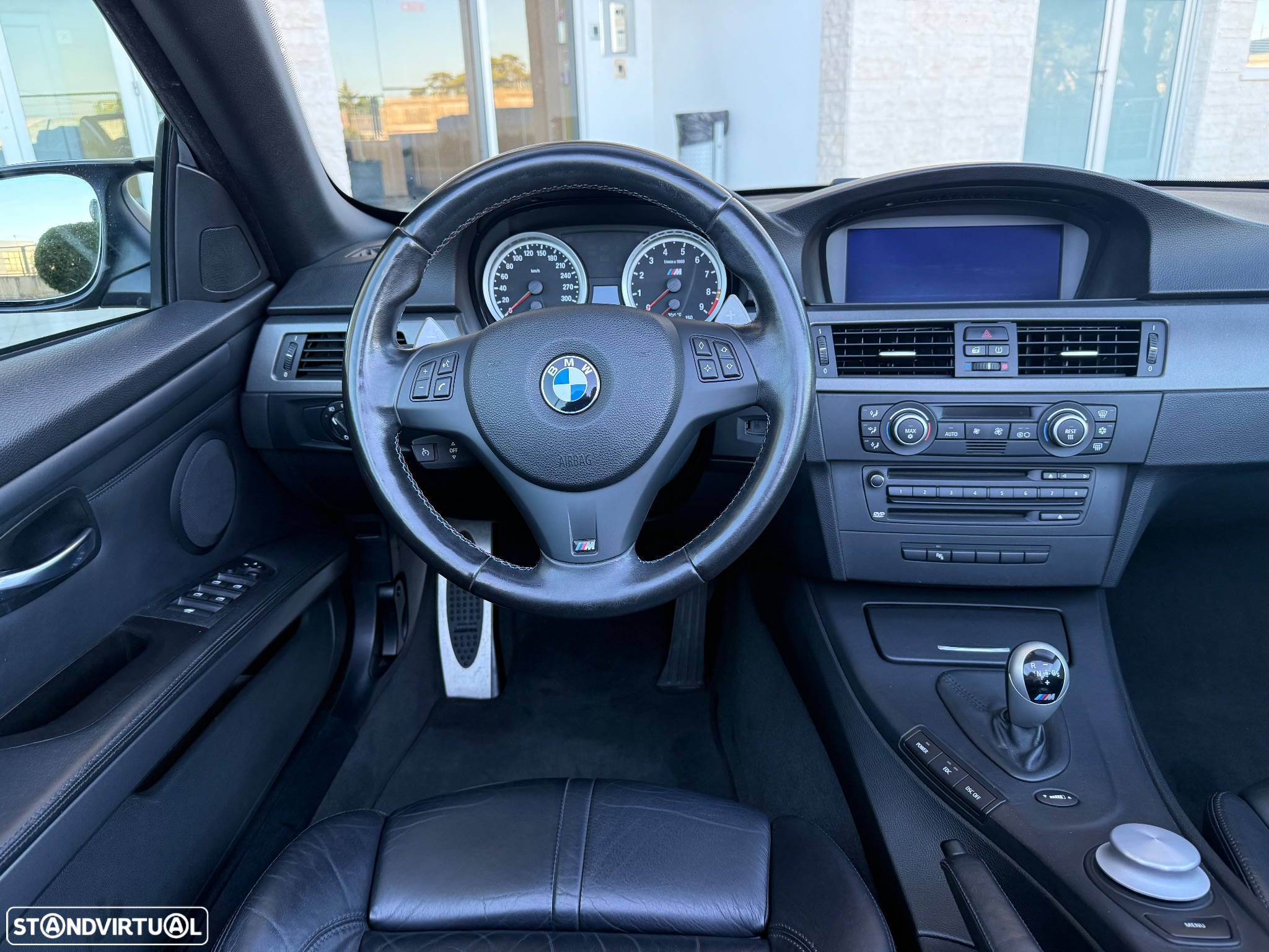 BMW M3 Auto - 37