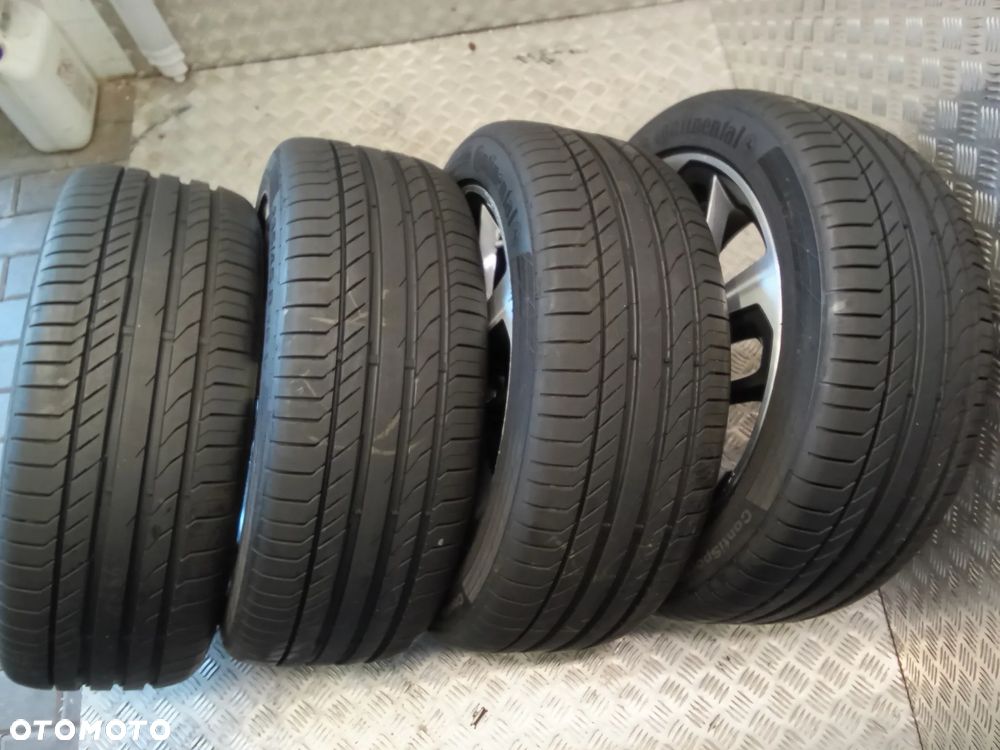 Koła Hyundai Kona Genesis I40 7,5Jx18 et52 5x114,3 7,3mm - 9