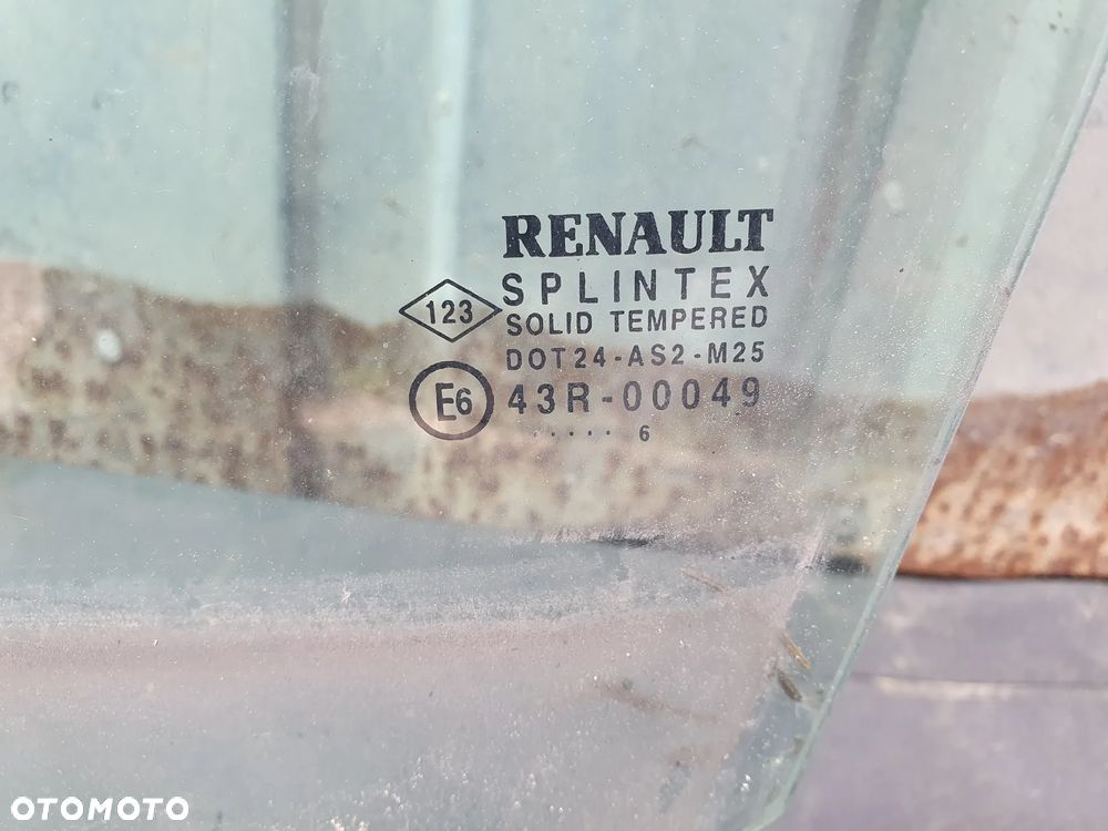 RENAULT SCENIC II SZYBA DRZWI BOCZNA LEWY PRZÓD LEWA PRZEDNIA ORYGINAŁ 43R-00049 SPLiNTEX 2006r - 2