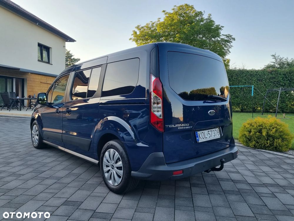 Ford Tourneo Connect Grand - 36