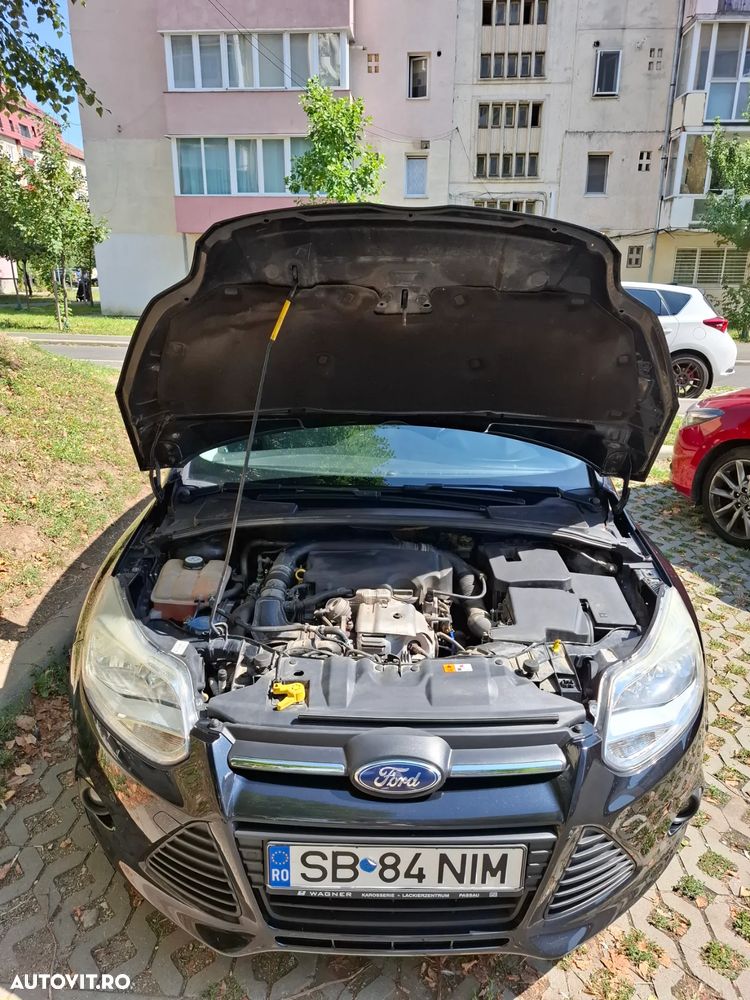 Ford Focus ver-1-0-ecoboost-active - 9