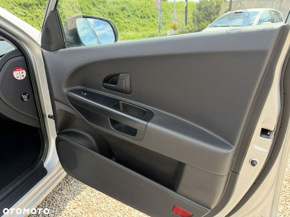 Kia Ceed 1.4 CVVT Dream-Team Edition - 21