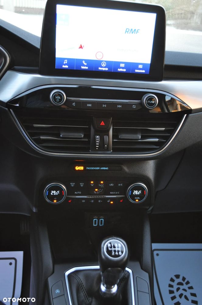 Ford Kuga 1.5 EcoBlue TITANIUM - 31