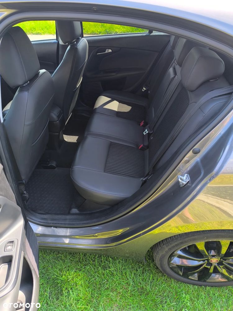 Fiat Tipo 1.4 T-Jet 16v S-Design - 5