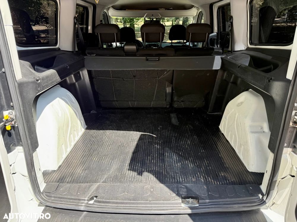 Fiat Doblo 1.6 Mjet Combi Maxi Confort - 20