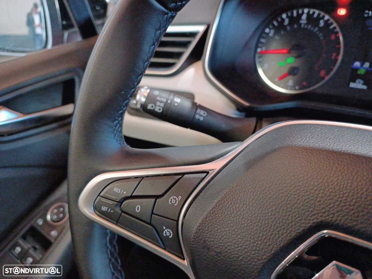 Renault Clio - 17
