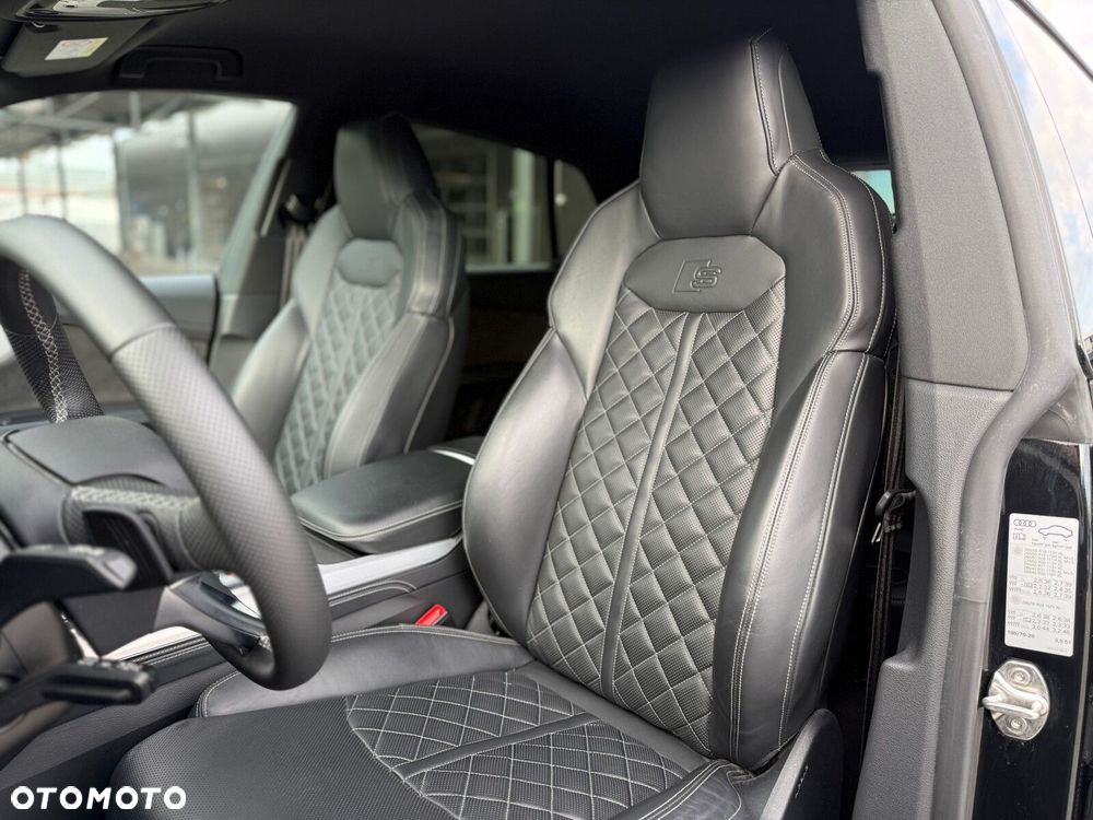 Audi Q8 - 24