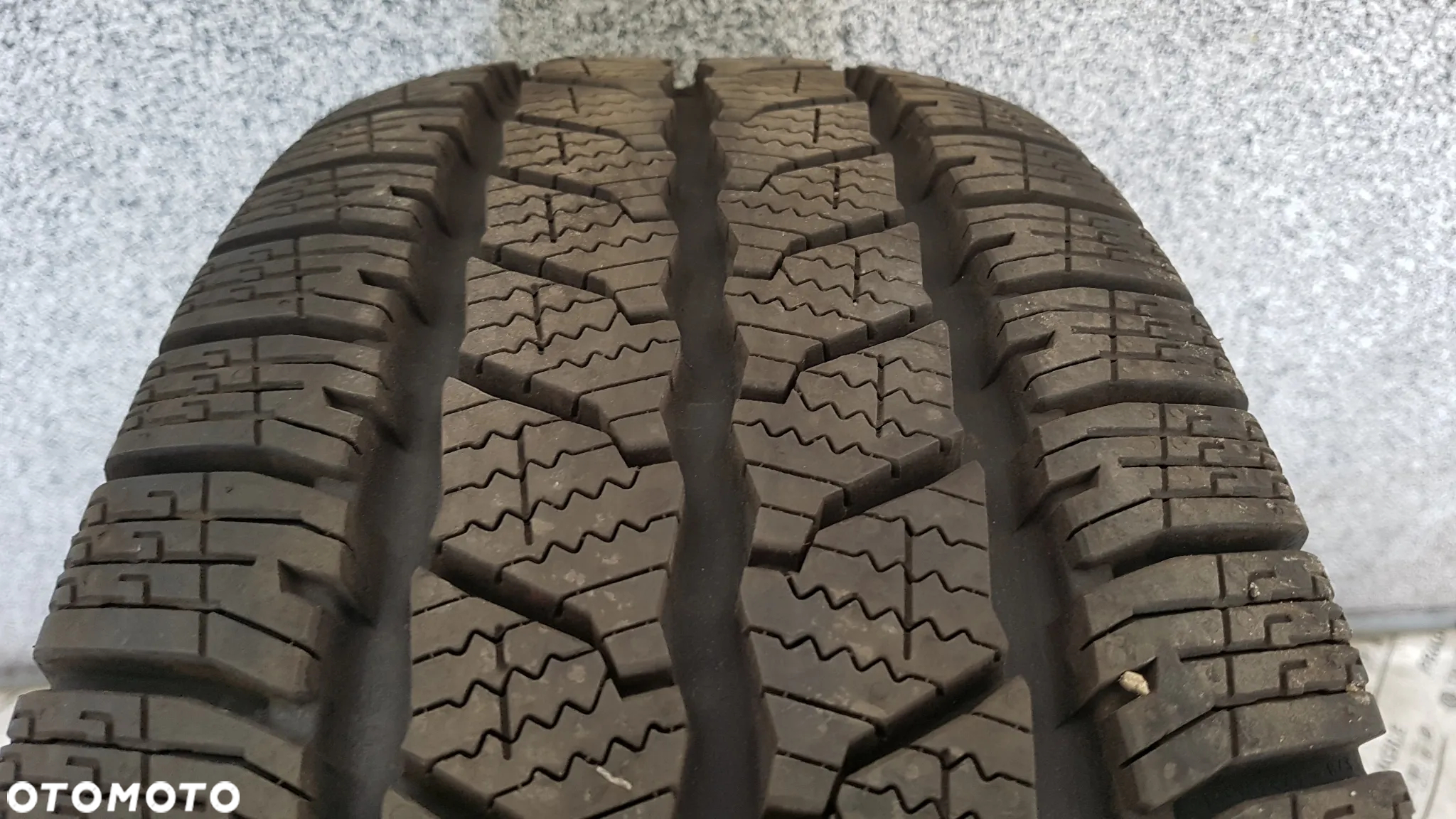 CONTINENTAL VANCO CONTACT WINTER  225/75R16C   225/75/16C - 3
