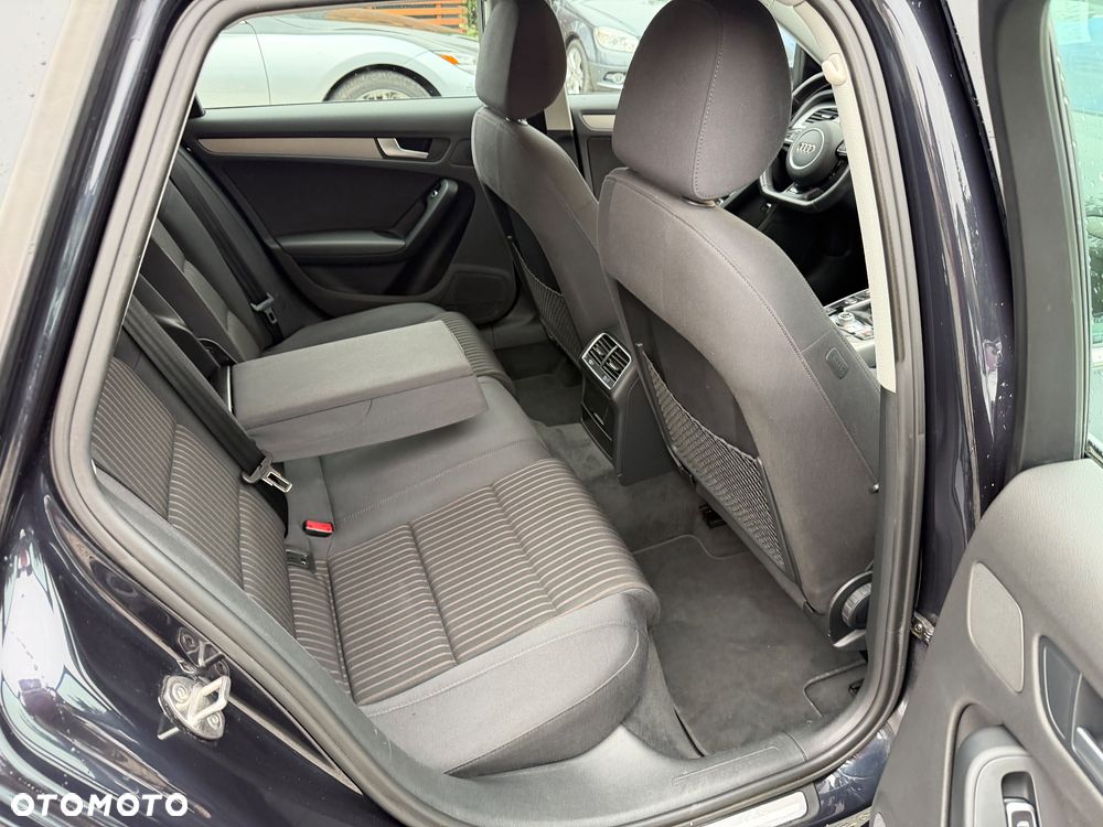 Audi A4 Avant 1.8 TFSI quattro Attraction - 32