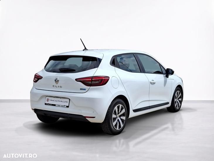 Renault Clio - 7