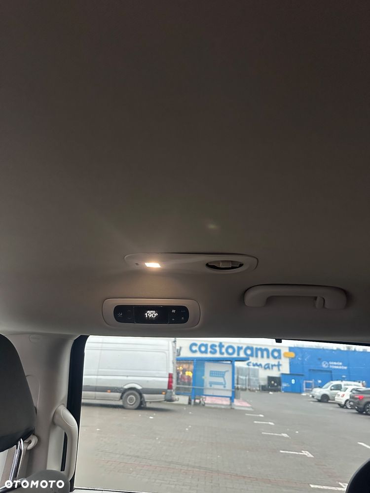 Chrysler Pacifica - 22