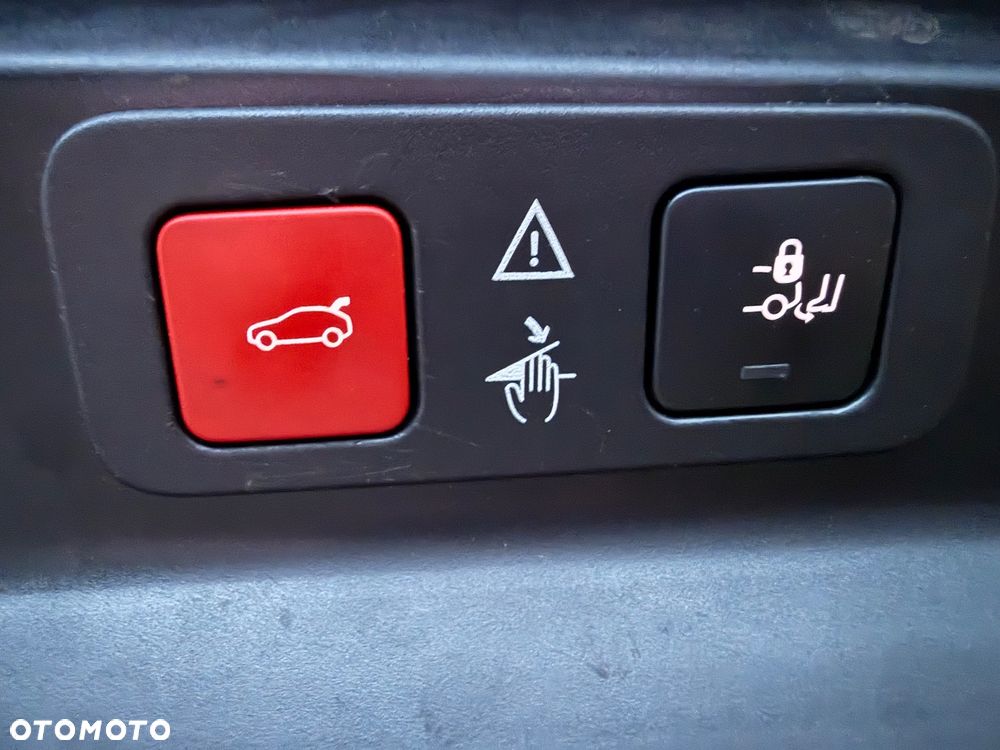 Peugeot 5008 2.0 BlueHDI Crossway S&S EAT8 - 34