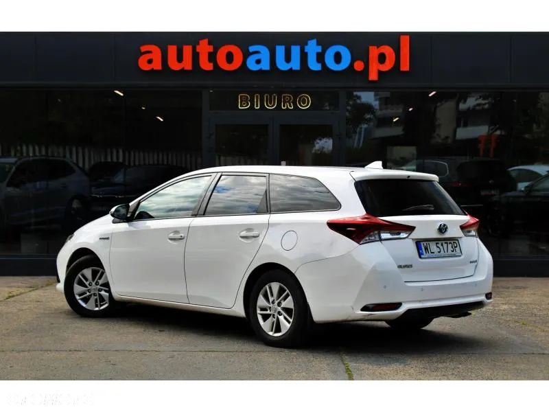 Toyota Auris Hybrid 135 Active - 17