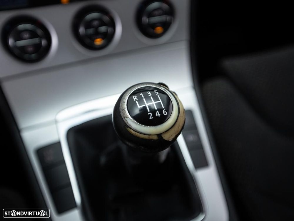 VW Passat - 19