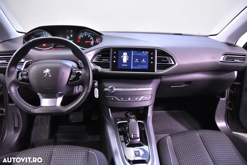 Peugeot 308 - 9