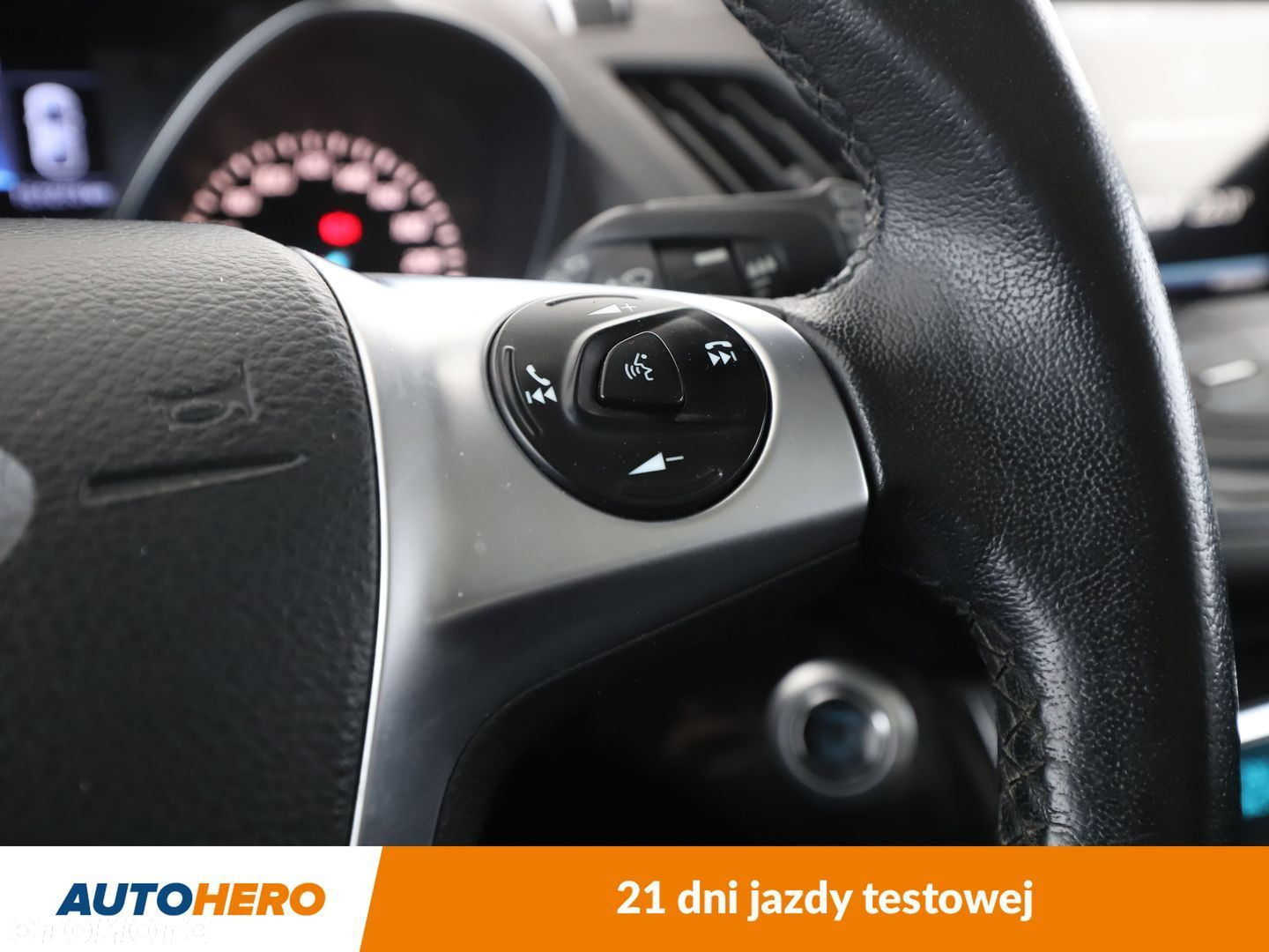 Ford Kuga - 26