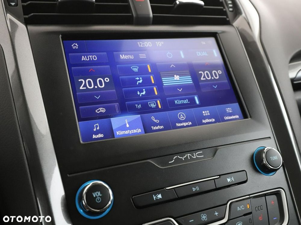 Ford Mondeo 2.0 EcoBlue Titanium - 28