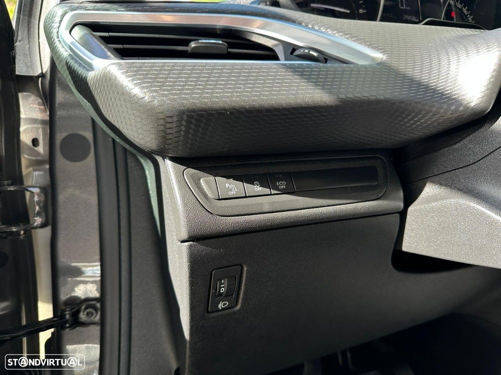 Peugeot 2008 PureTech 110 Stop&Start Style - 17