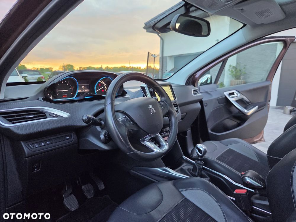 Peugeot 2008 e-HDi FAP 115 STOP & START Allure - 13