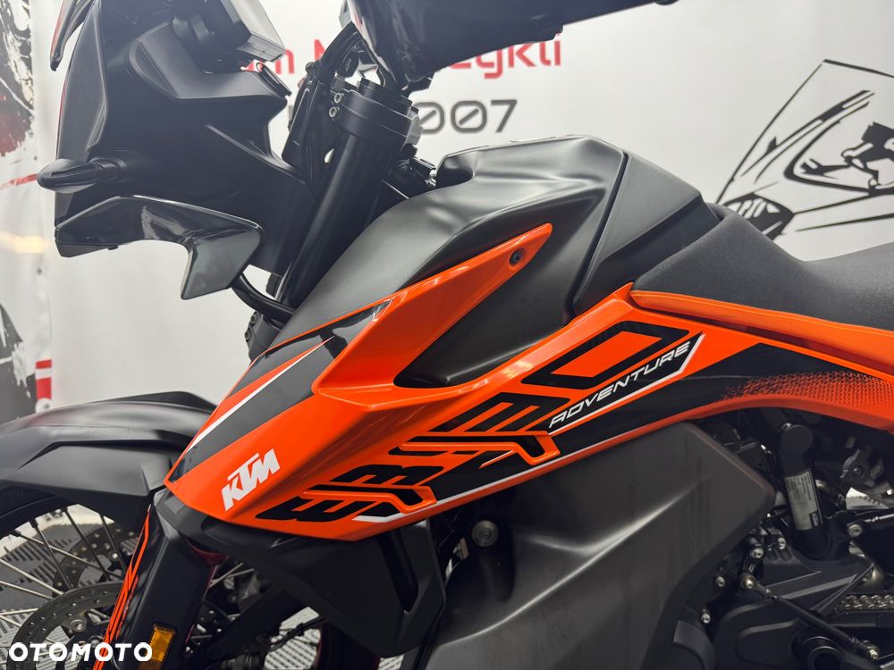 KTM Adventure - 13