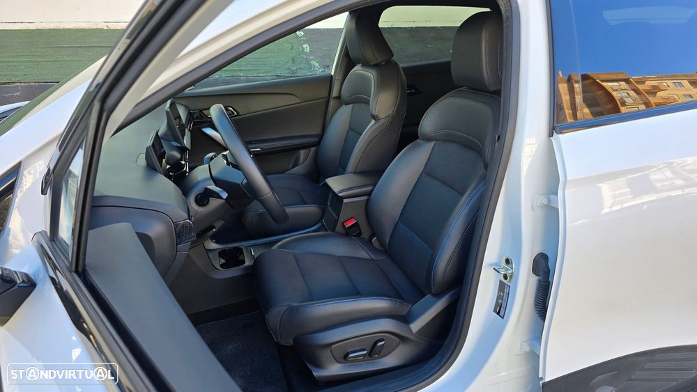 MG MG4 64 kWh Luxury - 43