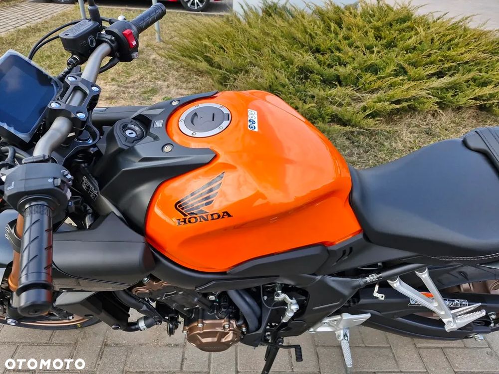 Honda CB - 4
