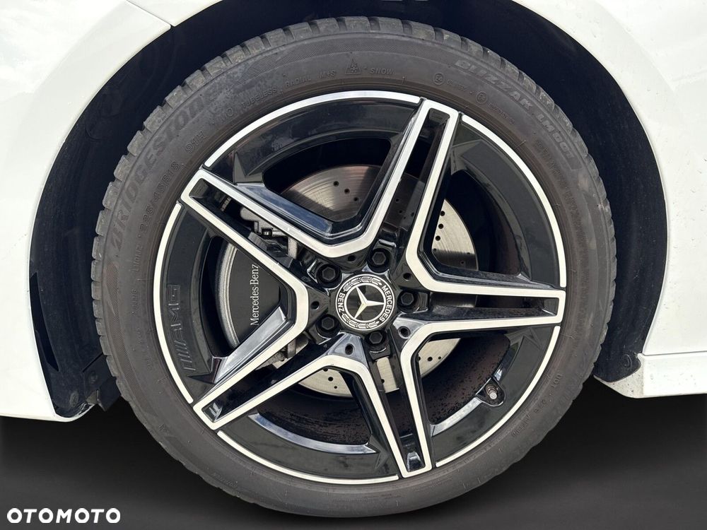 Mercedes-Benz CLA - 10