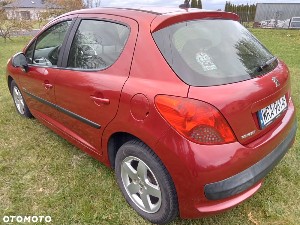 Peugeot 207 1.4 16V Trendy - 4