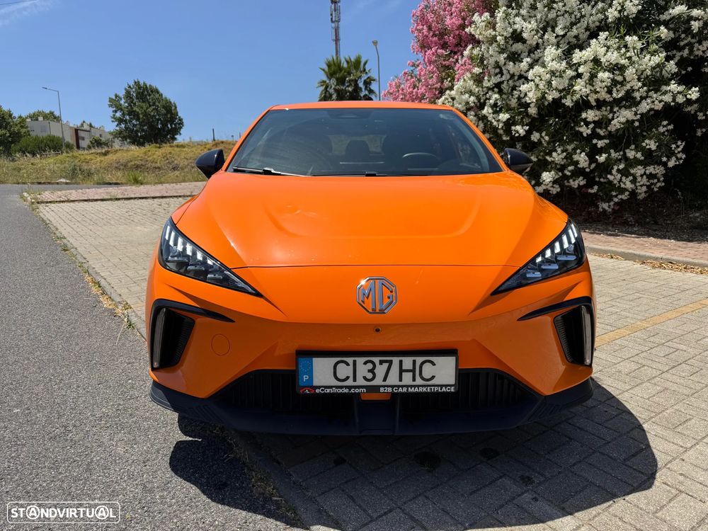 MG MG4 64 kWh Luxury - 9