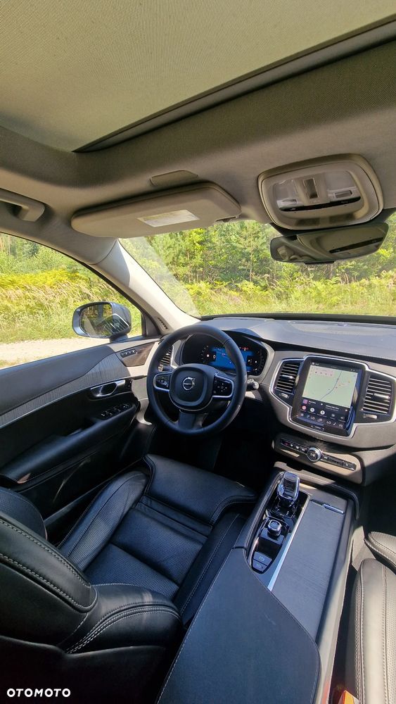 Volvo XC 90 - 31