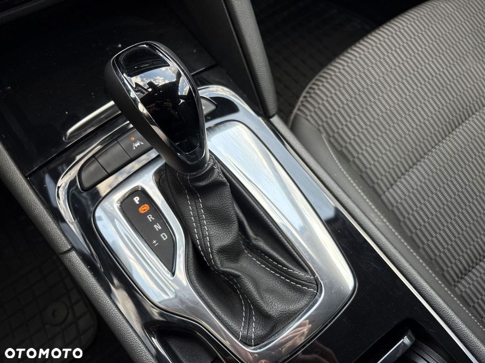 Opel Insignia - 15