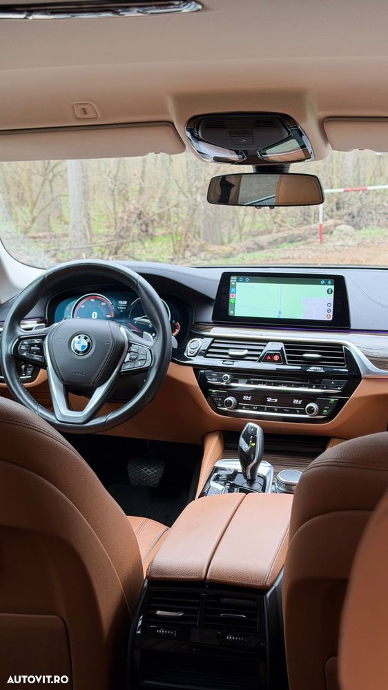 BMW Seria 5 525d Aut. Luxury Line - 18