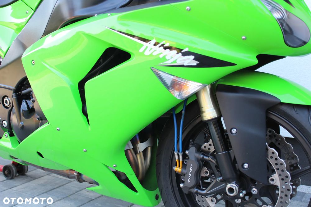 Kawasaki ZXR - 21