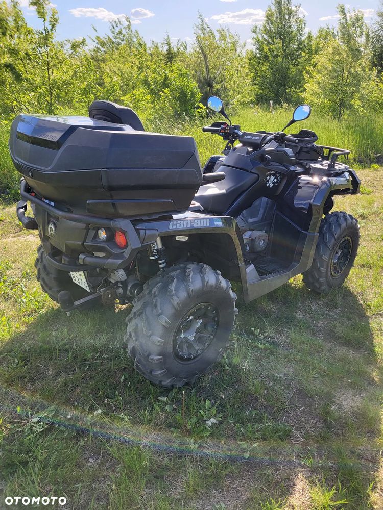 Can-Am Outlander - 2