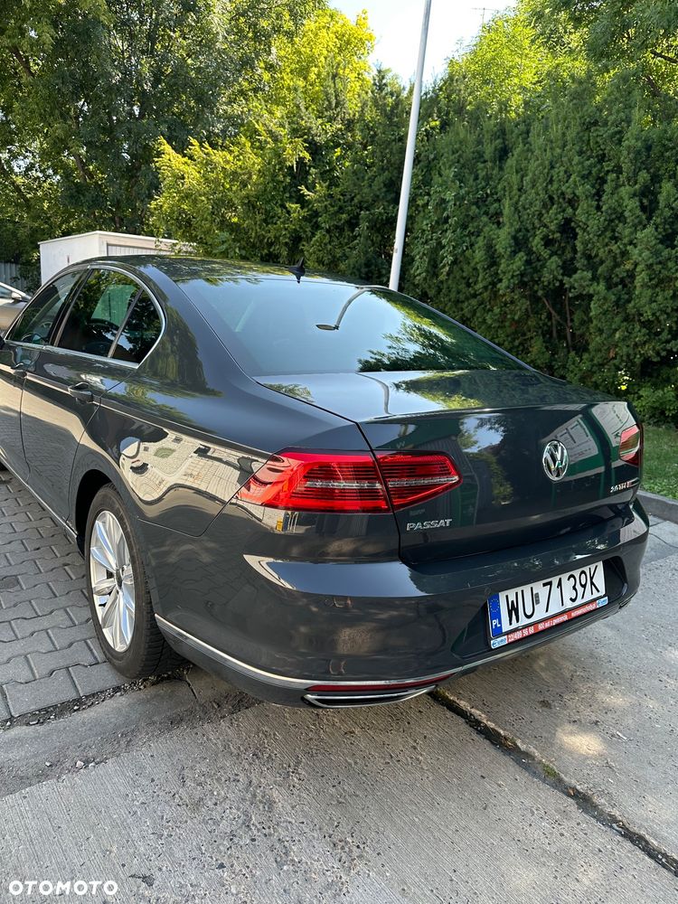 Volkswagen Passat - 5
