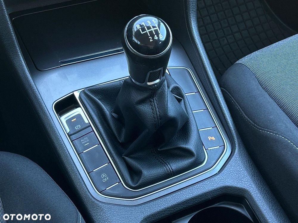 Volkswagen Golf Sportsvan VII SV 1.2 TSI BMT Comfortline - 20