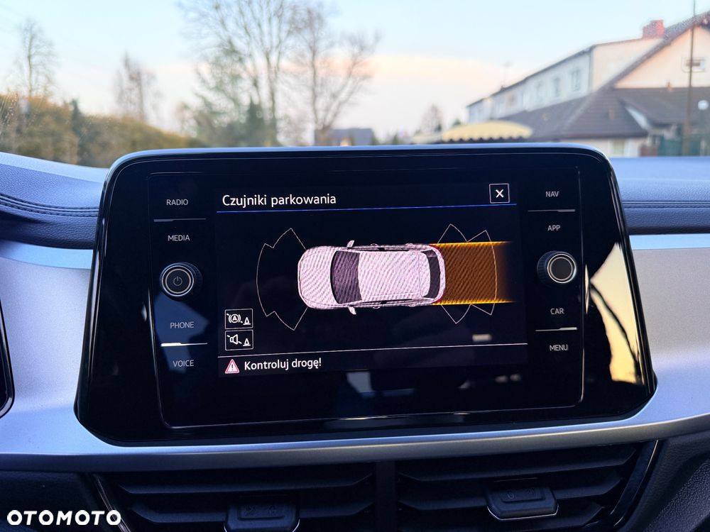 Volkswagen T-Roc 2.0 TDI SCR DSG GOAL - 17