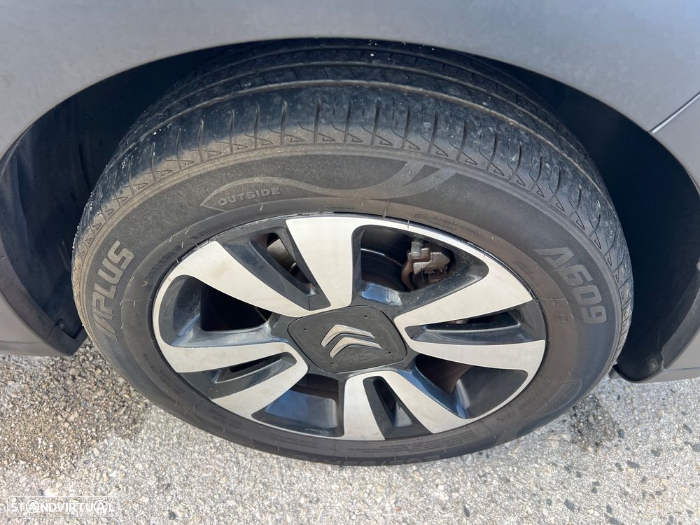 Citroën C3 1.2 PureTech Shine - 22