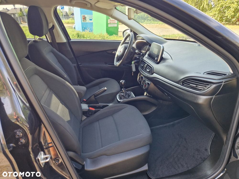 Fiat Tipo 1.6 MultiJet 16v Sport - 8