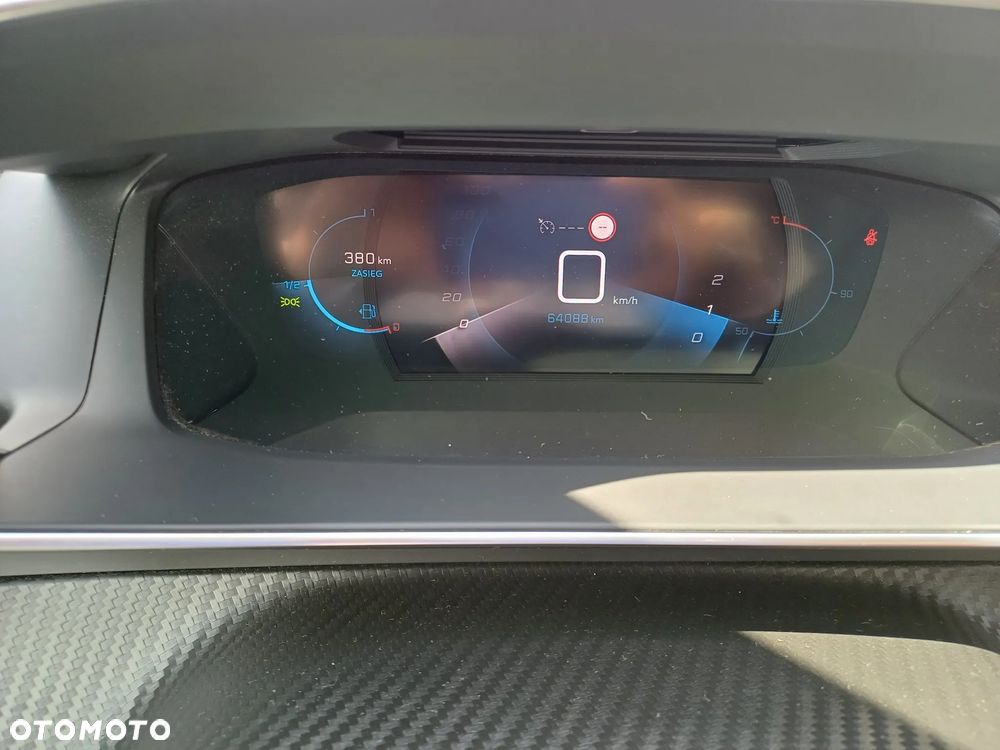 Peugeot 2008 1.2 PureTech Allure Pack S&S - 6