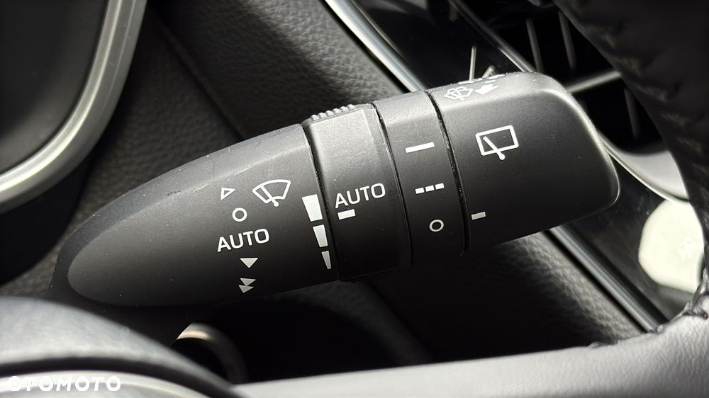 Toyota Corolla Cross 2.0 Hybrid Premiere Edition AWD - 21