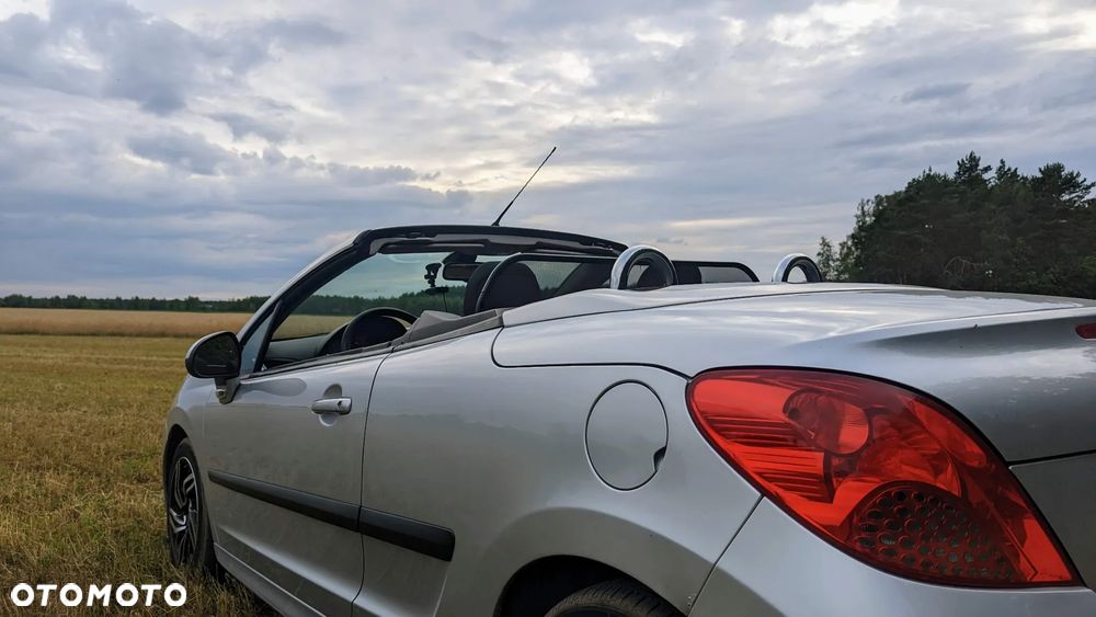 Peugeot 207 CC 1.6 Sport - 24