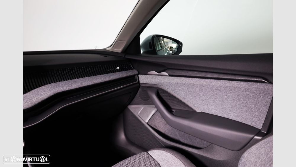 Skoda Superb 1.5 TSI iV Selection DSG - 17